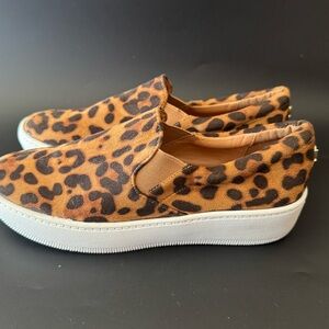 Lulu's Leopard Print Flats ladies size 6